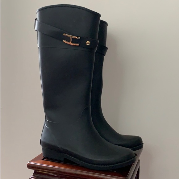 tommy hilfiger black rain boots